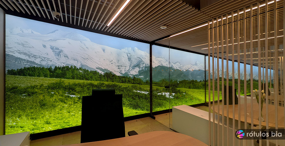 Paredes luminosas interiores para decoración de oficinas