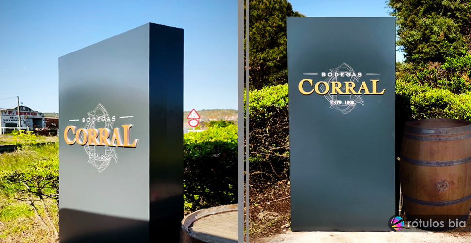 Tótem Luminoso Bodegas Corral Detalle de tótem corporativo personalizado