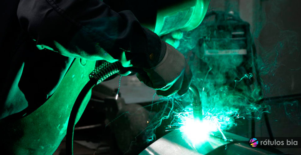 fabricacion-soldadura-letras-rotulos